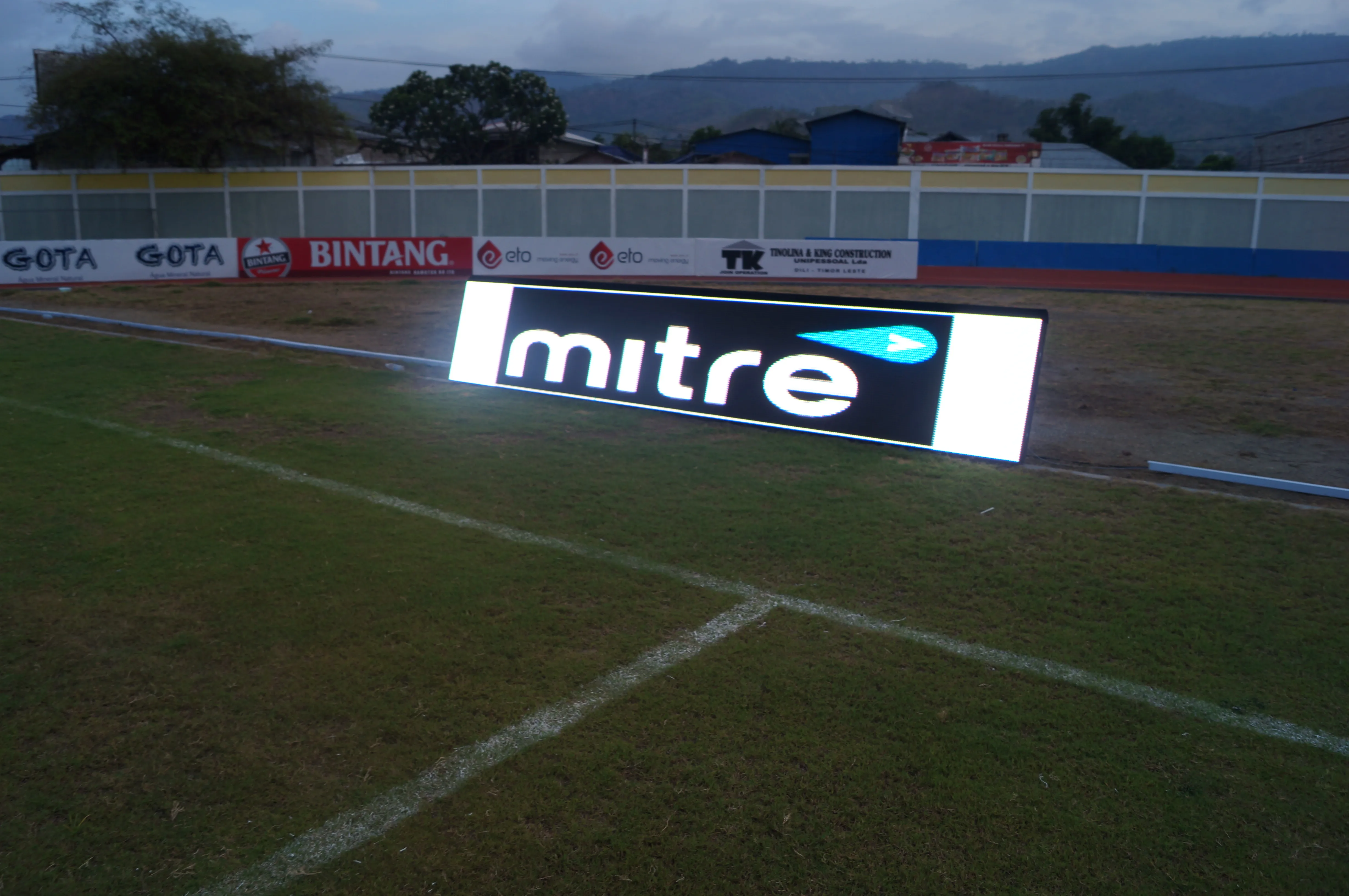 Sunrise LED Sport Banner Screen Football Stadium LED Banners Led Stadium Tv Screen