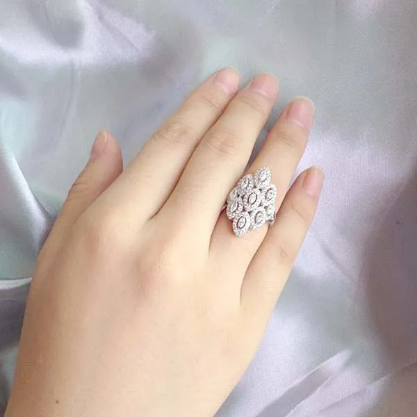 Newest Design Swan Three Finger Ring