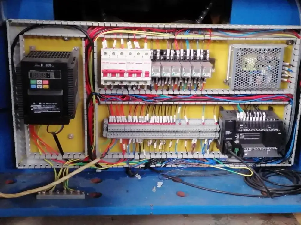 
Хорошее качество, ПЭТ бутылки, ручная машина для производства картонных коробок, цены с инструментом 