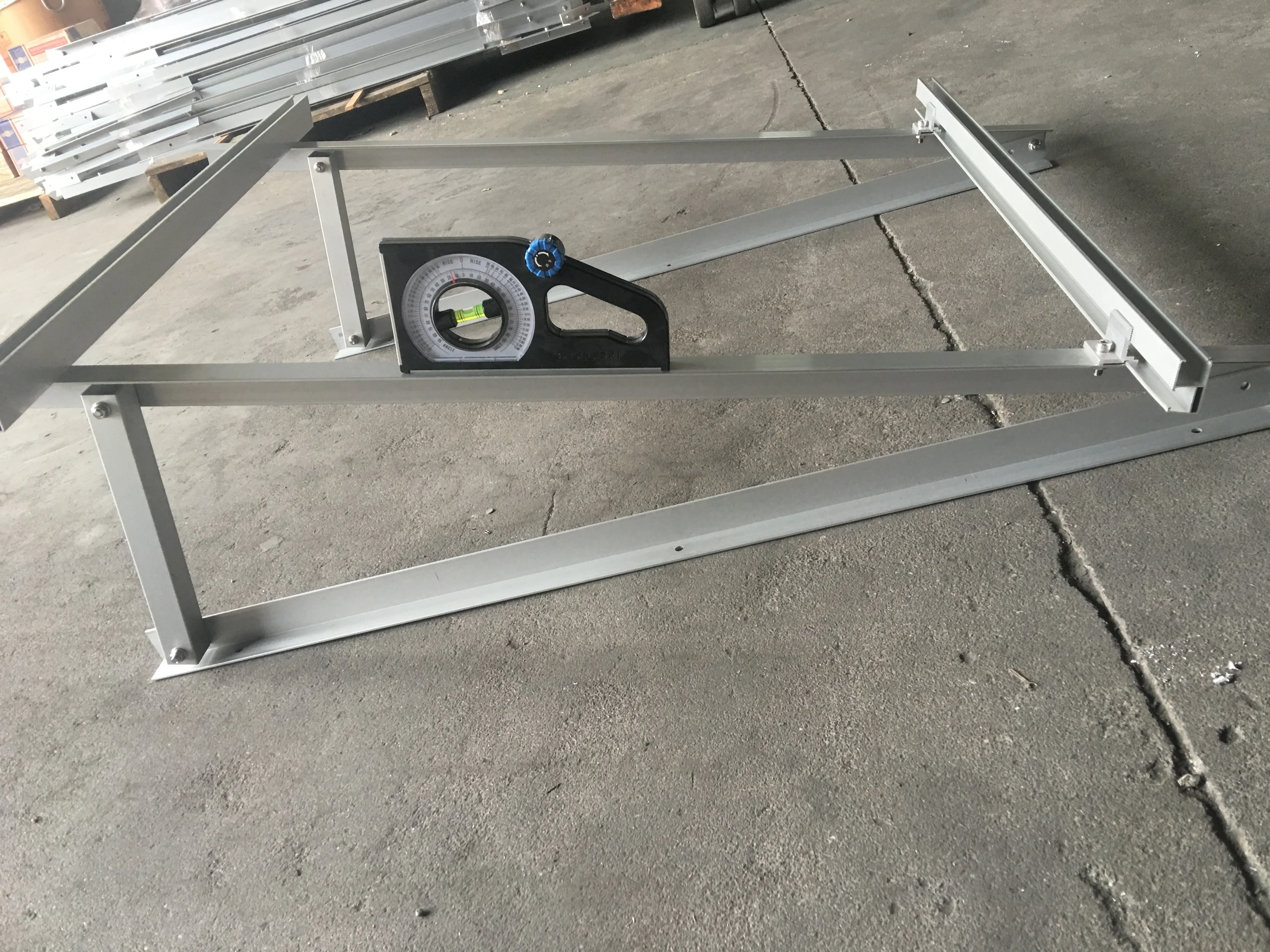 Прямая поставка с завода RN5, регулируемая Солнечная Монтажная система на крыше