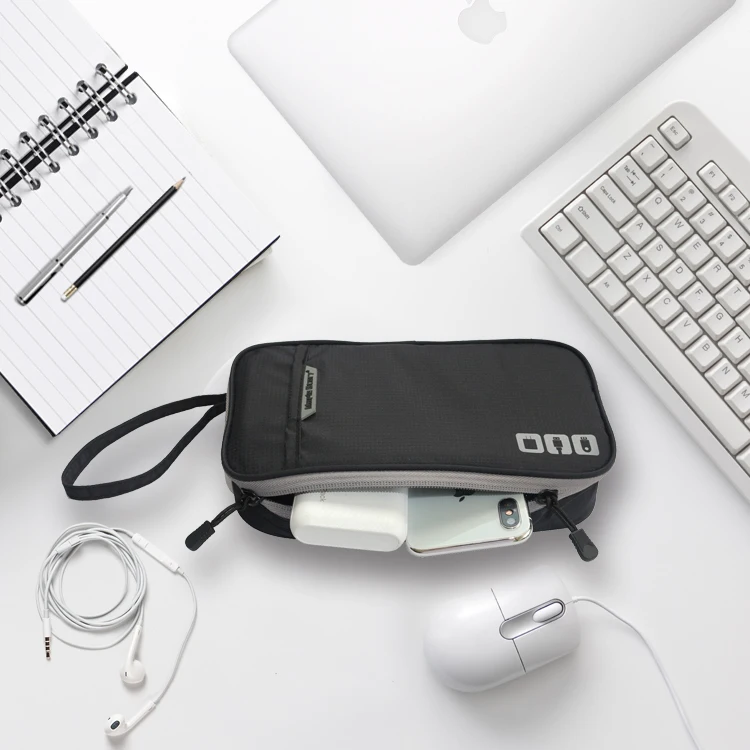 electronics accessory bag6