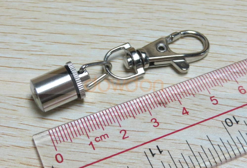 Key Chain Cute Puppy Neck Keychain Dog LED Light Pet Pendant Flashing Lamp Pet Signal Light