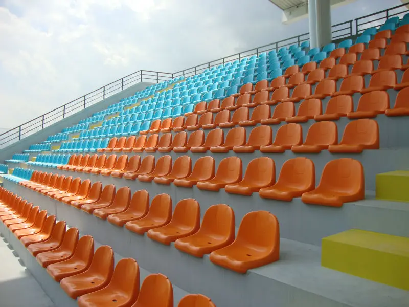 Пластиковые для стадиона. Пластиковые стулья для стадиона. Пластиковое кресло Арена. Пластиковое стадионное сиденье «Лужники». Полупрозрачные стулья для стадиона.