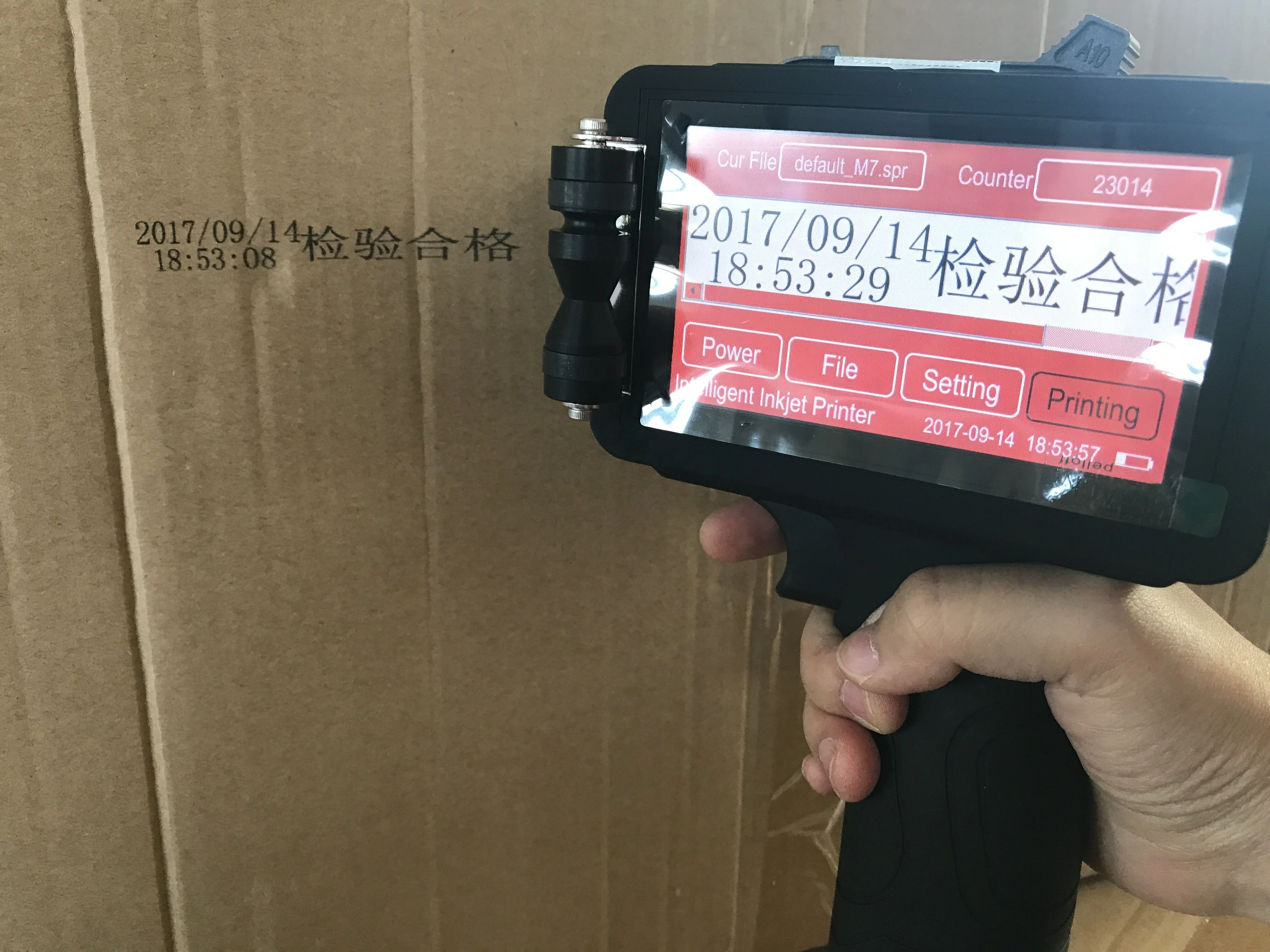 Portable Batch Number Inkjet Code Printer Print Machine for Code Marking on Wood Metal Plastic Carton Paperboard