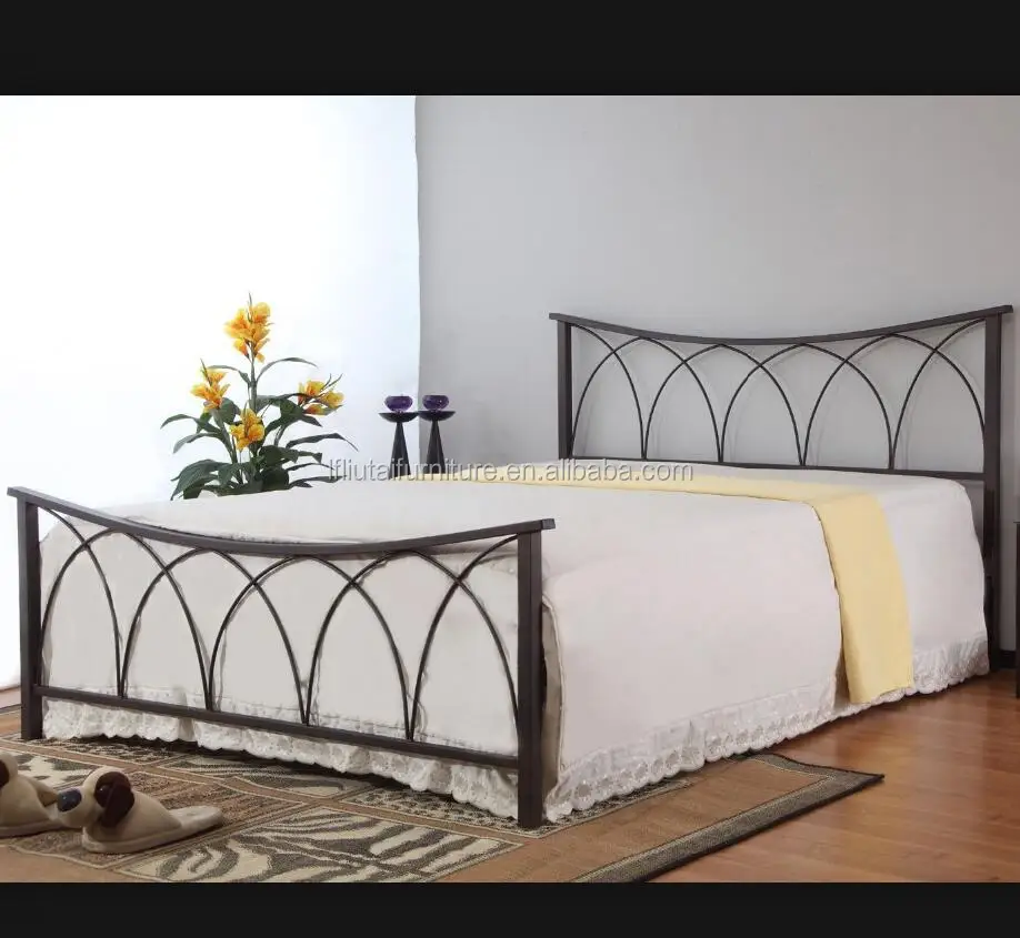 Сборка металлической кровати. Кровать металлическая 160200. Металлическая кровать 160х200 Либерти. Кровать железная Модерн. Современные металлические кровати.