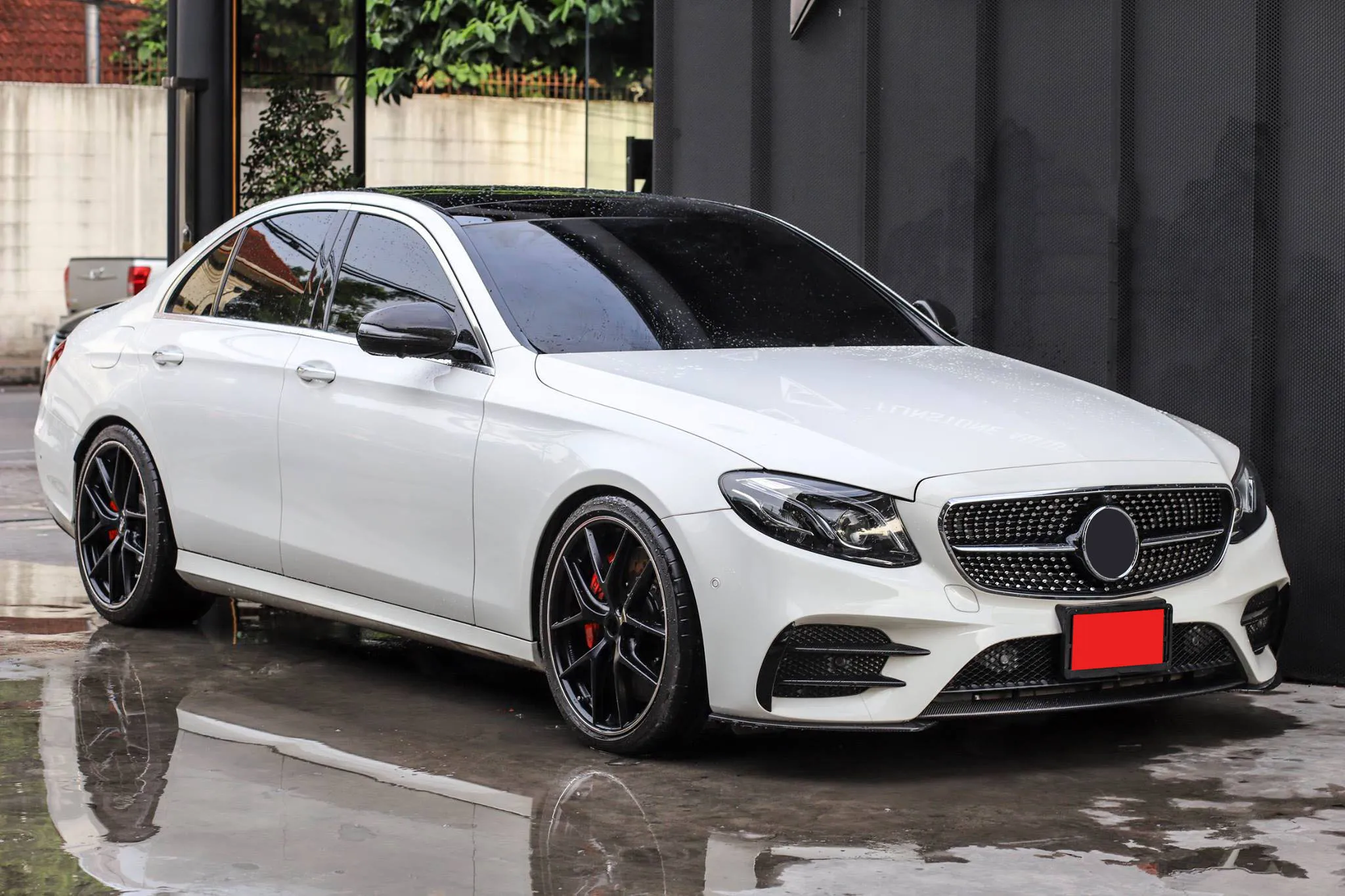 メルセデスベンツw213e43 Amg E-class 2017-2019用w213カーボンファイバーフロントリップスプリッター - Buy W213  Carbon Fiber Front Lip