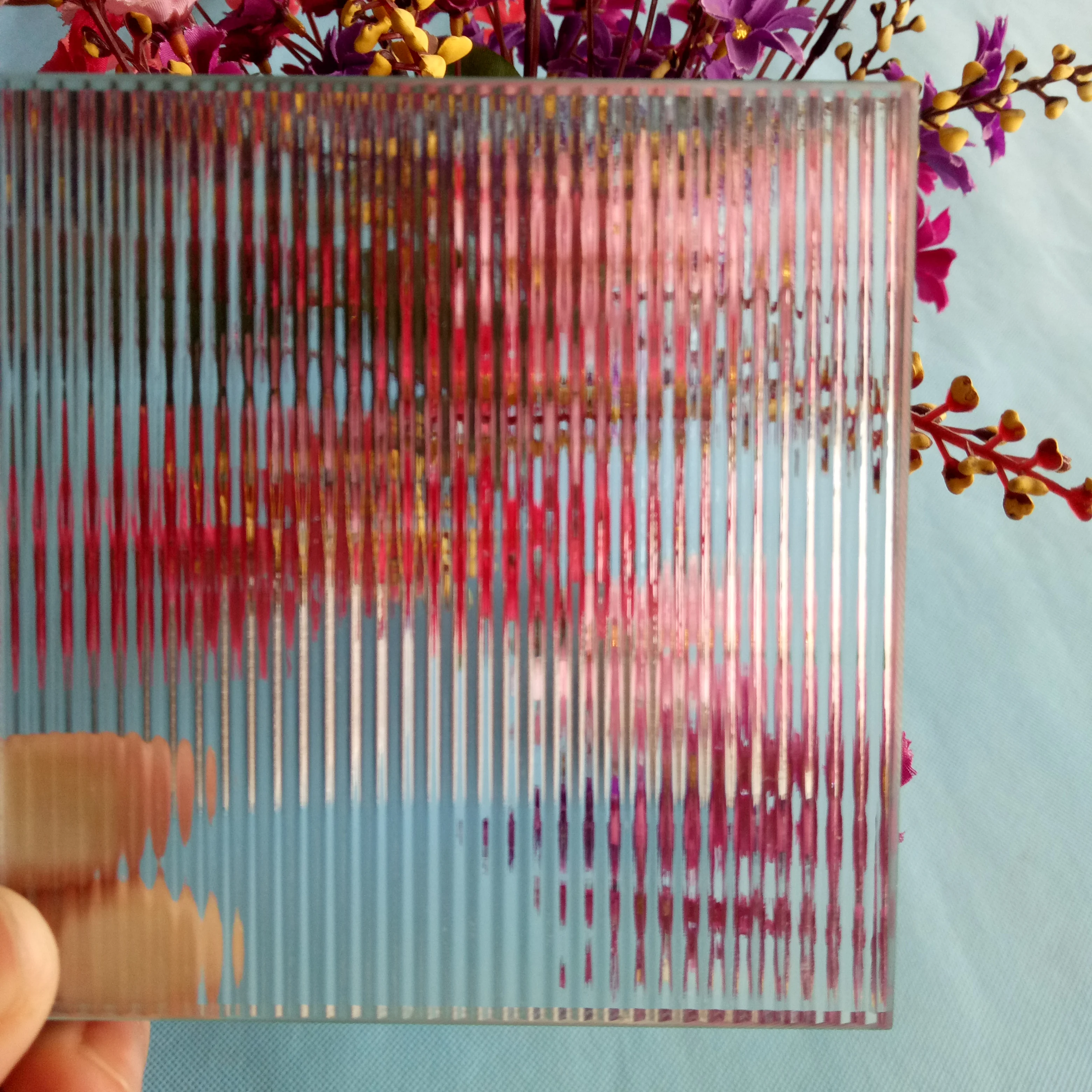 Reeded Pattern Glass Fluted Patterned Figured Glass for Partition Ribbed Pattern Glass Shower Room Divider