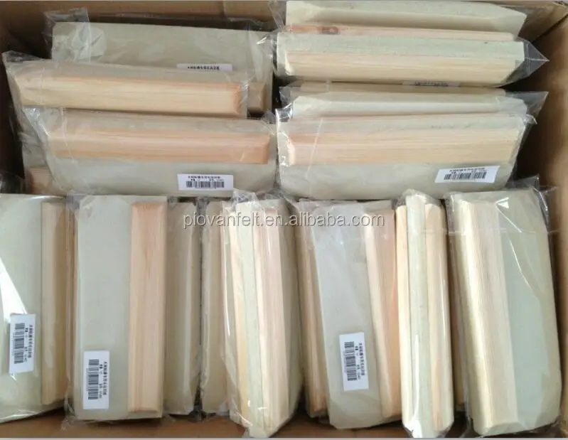 Изготовленный На Заказ Шерстяной войлочный скребок с деревянной