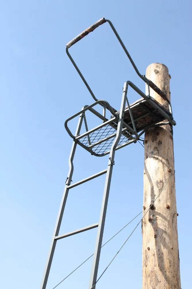 TS006 16.5' One Man Hunting Ladder Stand Steel Tree Stand