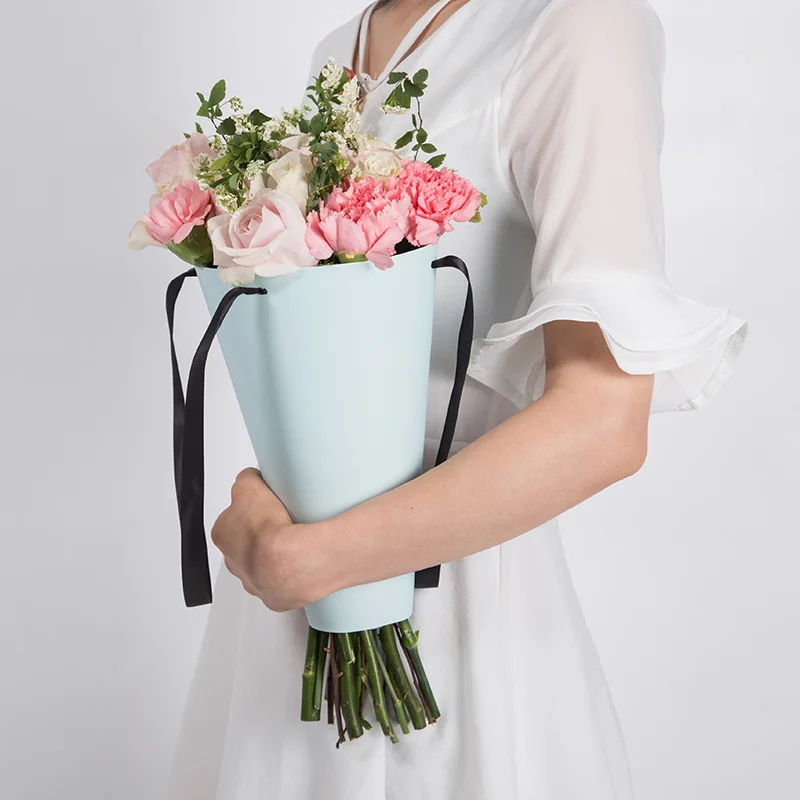 Source Logo Personalized Portable Bouquet Flower Carrier Gift Packing Dried Flower  Paper Bags on m.