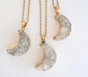 WT-N541 Lovely natural crystal quartz angel druzy crescent moon necklace with gold dipped fashion hot gold druzy moon necklace
