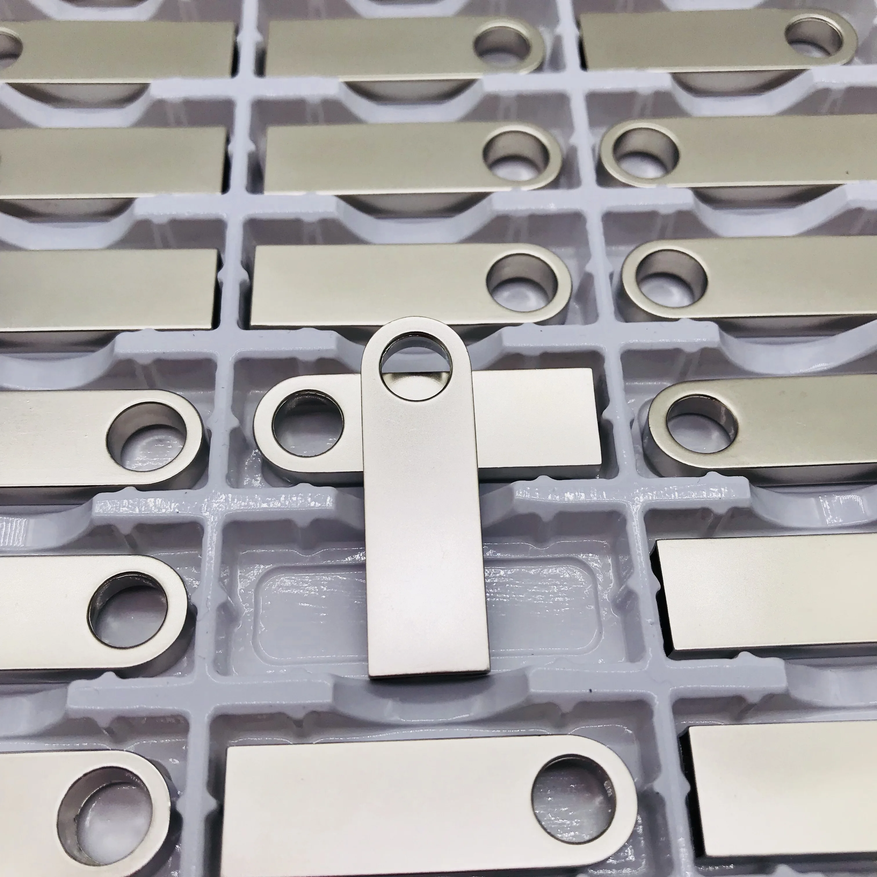 Лидер продаж, новейший металлический флеш-накопитель usb 2,0, флеш-накопитель с модным дизайном