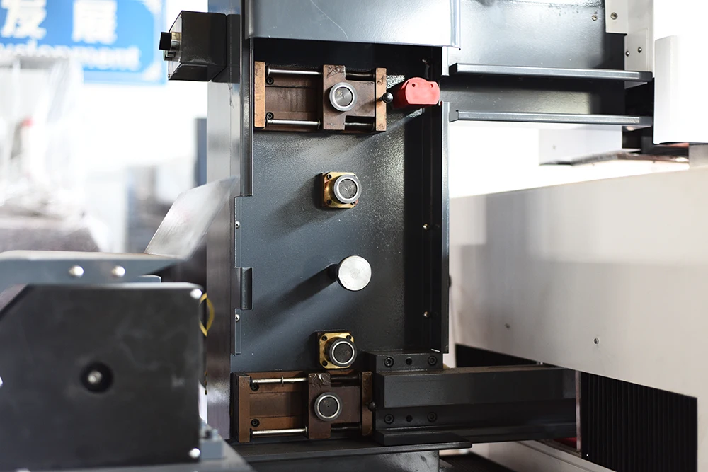 Good Reputation Factory Supply EDM Taiwan Wire Cut EDM Machine