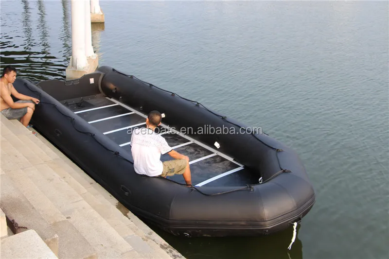 8m Testing large inflatable boat (9)