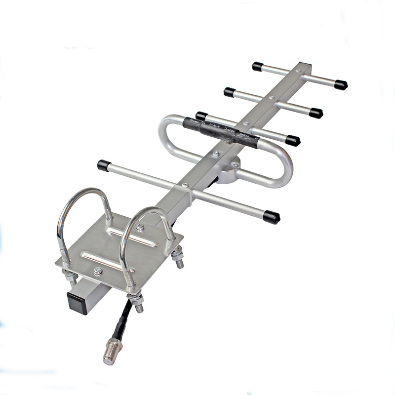 Антенны 100 1700 мегагерц. Антенна 1200 мгц. Di антенна 1200mhz. Композитная антенна. Антенна панельная направленная 900 мгц.