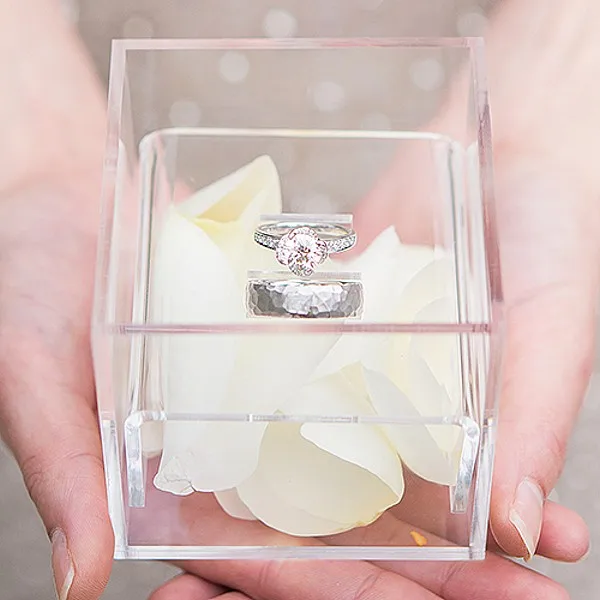 carré clair acrylique bague de mariage boîte personnalisée acrylique bague  boîte avec logo imprimé acrylique porteur de bague pour mariage