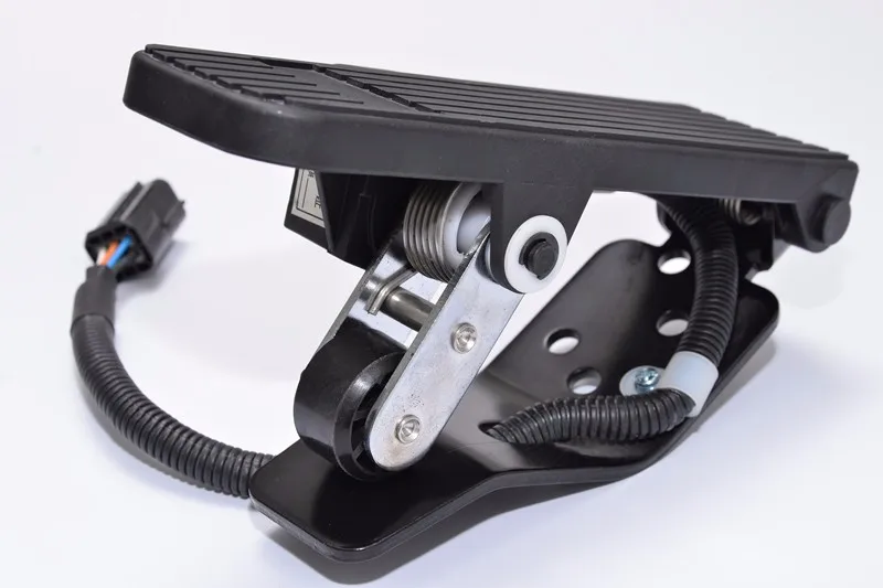 Electronic Accelerator Foot Pedal – 0-5V Output, Programmable Throttle, 12-80V, Sturdy ABS + Metal