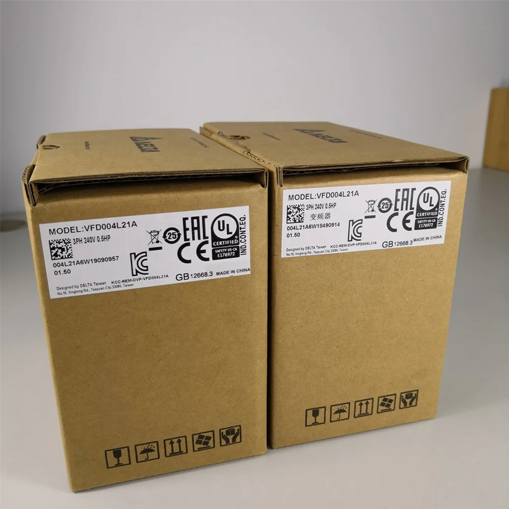 Инвертор DELTAL 400 Вт