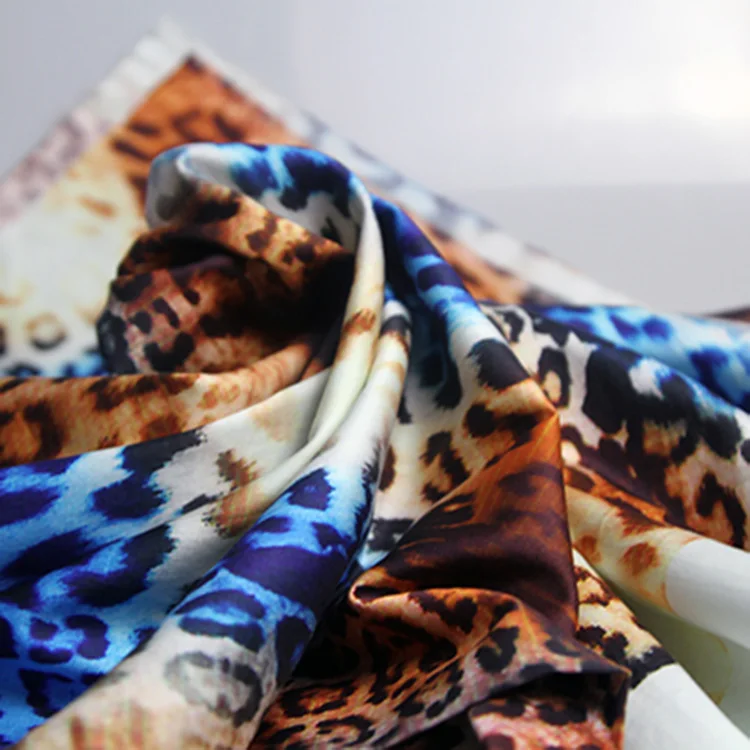 Wholesale Bulk Printed Fabric Latest Design Fashion African Printed Fabric Ladies Cotton Rose Print Fabric