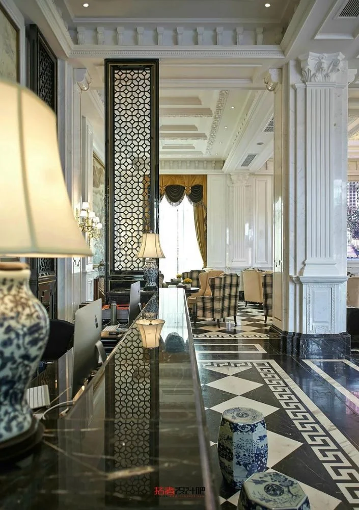 Auuan High Quality Pop Ceiling Coving PU Cornice Polyurethane Crown Moulding for Building Material