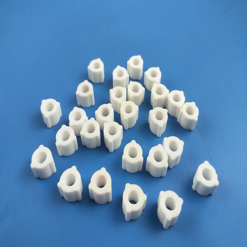 95 Al2o3 Glazing Ceramic Feedthrough Insulator Fine Alumina Beads For