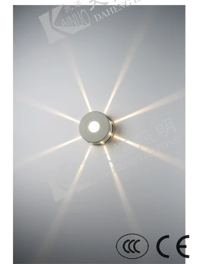 Открытый непогоды привело настенный