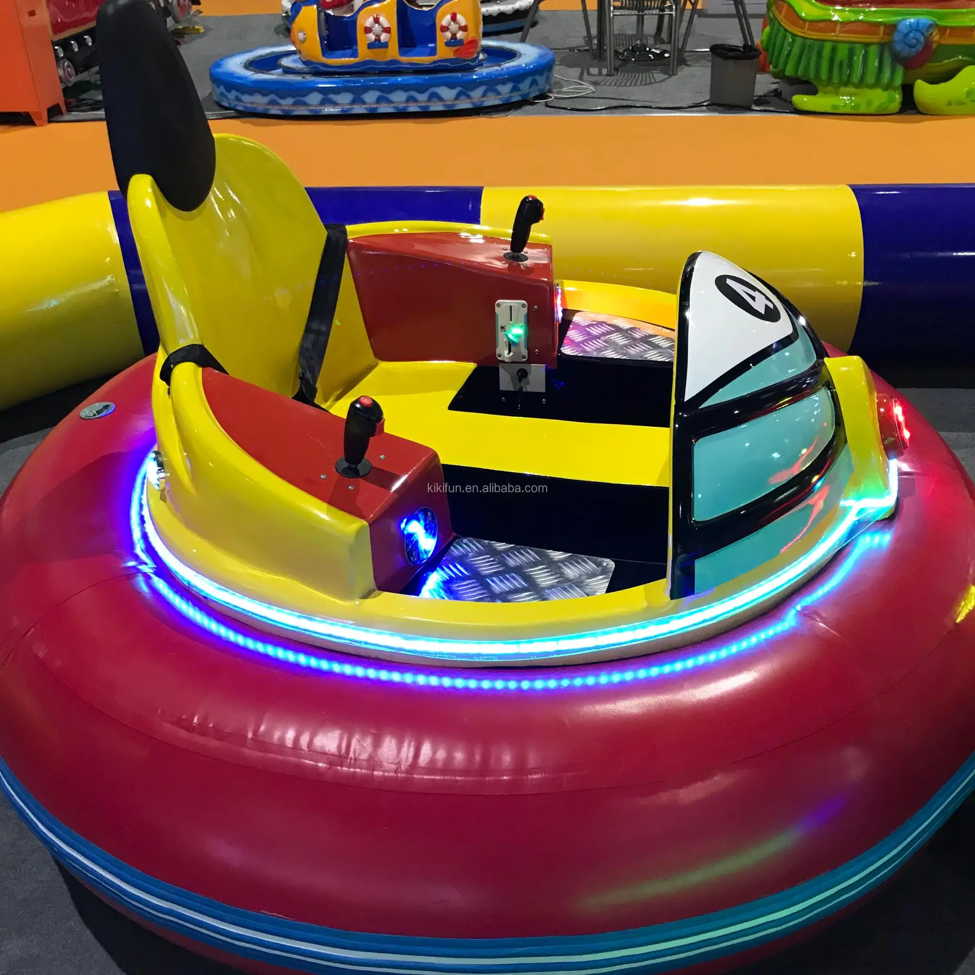 QIQU Fun New Design Commercial Adult n Kids Electric Coin Operated Bumper Cars for Sale / Battery Children