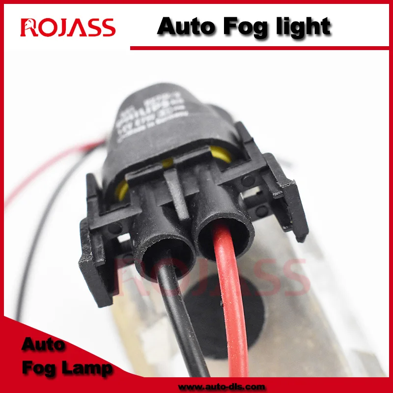 Automobile Replacement Parts Auto Fog Lamp for BZ -W202 Right Side Fog Light