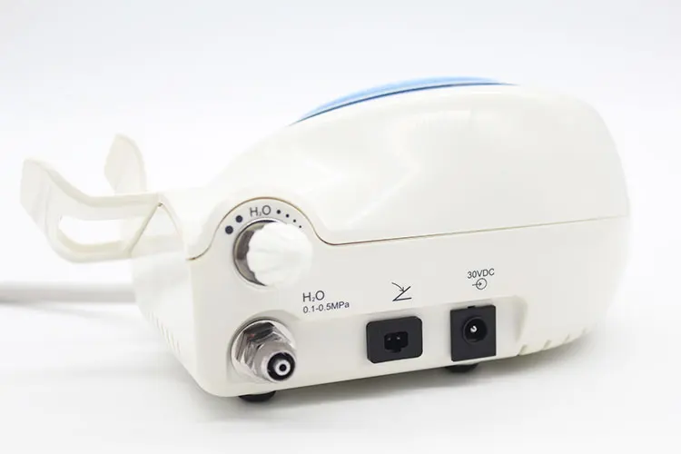Détartreur piézo-dentaire ultrasonique BAOLAI B5 avec embouts et système  d'alimentation automatique en eau en france - matérieldentaire.fr
