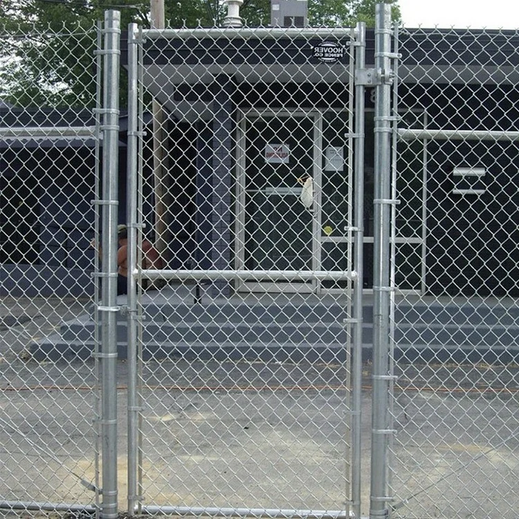 에 대한 최신 회사 뉴스 Manufacturer hot sale high quality black fencing wire hot dipped fencing wire galvanized garden chain link fence  9