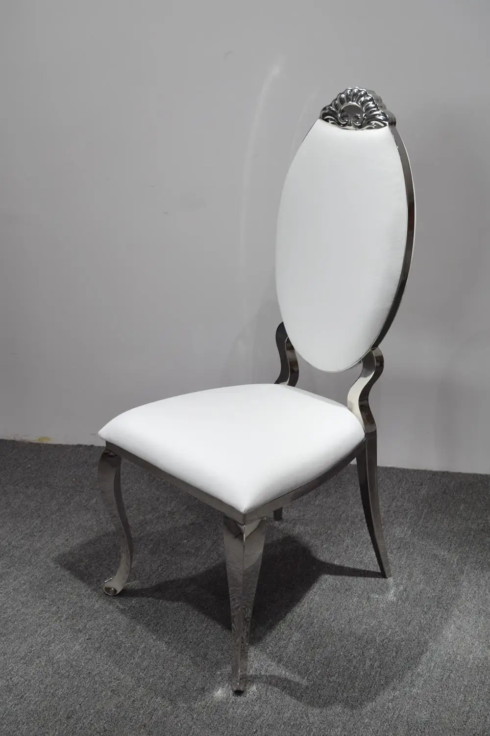 Бархатный обеденный стул в европейском стиле