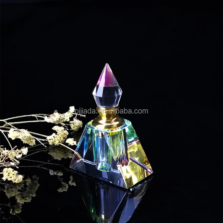 Colorful 3ml 6ml 12ml Fancy Oud Perfume Bottle K9 Crystal Pyramid Shape Perfume Glass Bottle With Glass Stick Valentine Gift