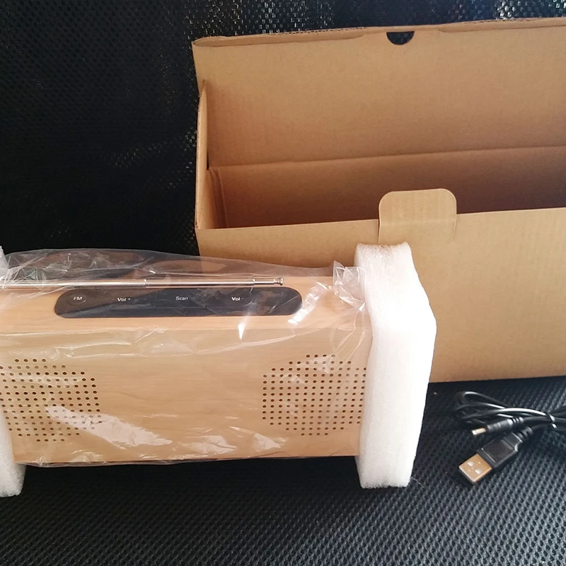 
 Декоративный Деревянный FM-радиоприемник в стиле ретро с цифровым светодиодным будильником  