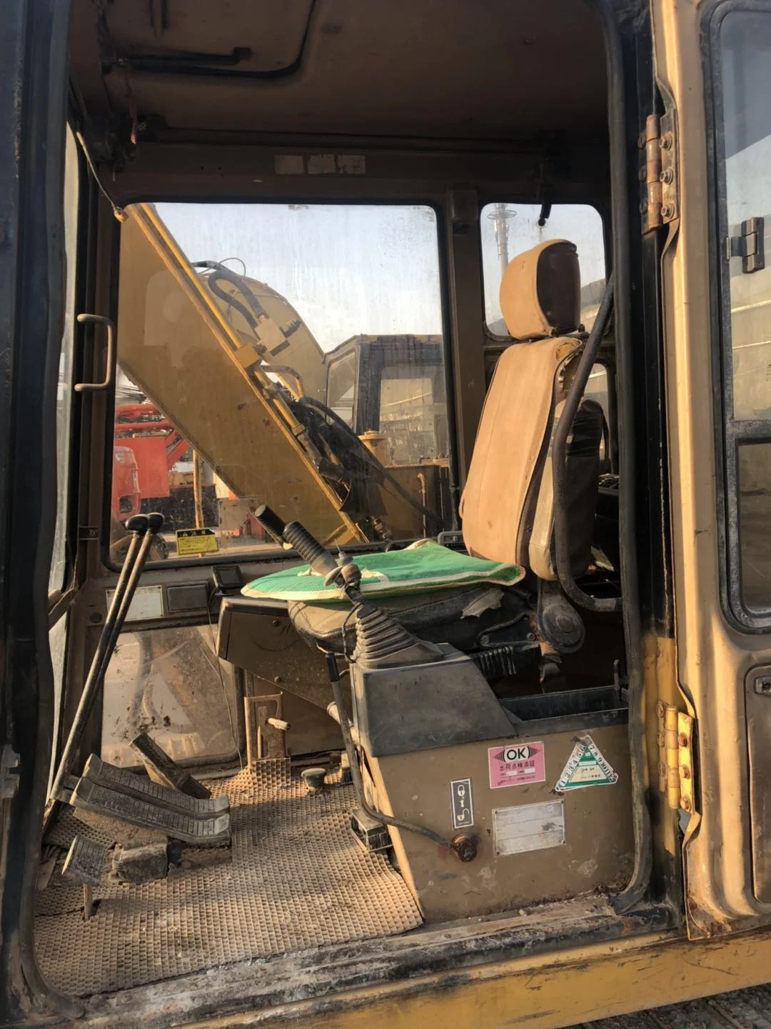 CAT EXCAVATOR USED E70B for SALE in SHANGHAI CHINA
