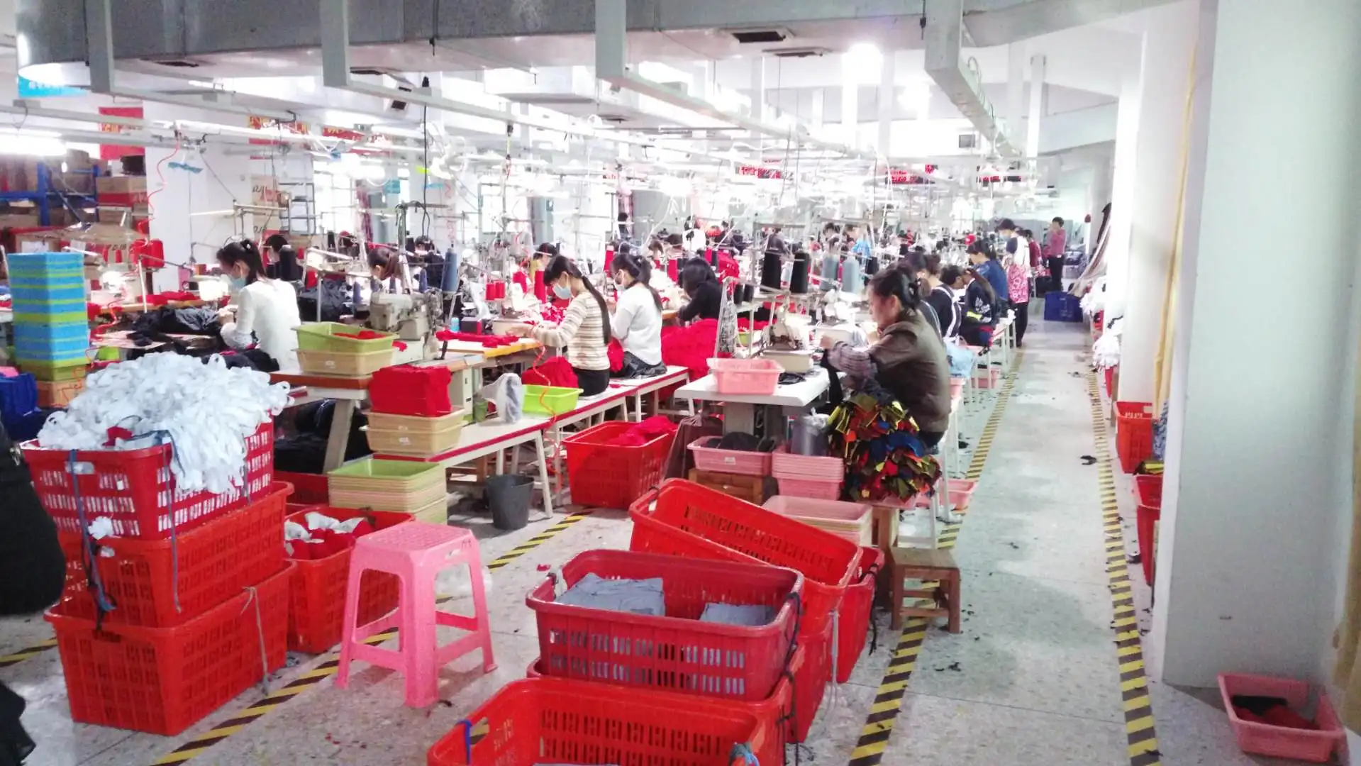 Zhongshan Hexi Garments Co., Ltd. 2