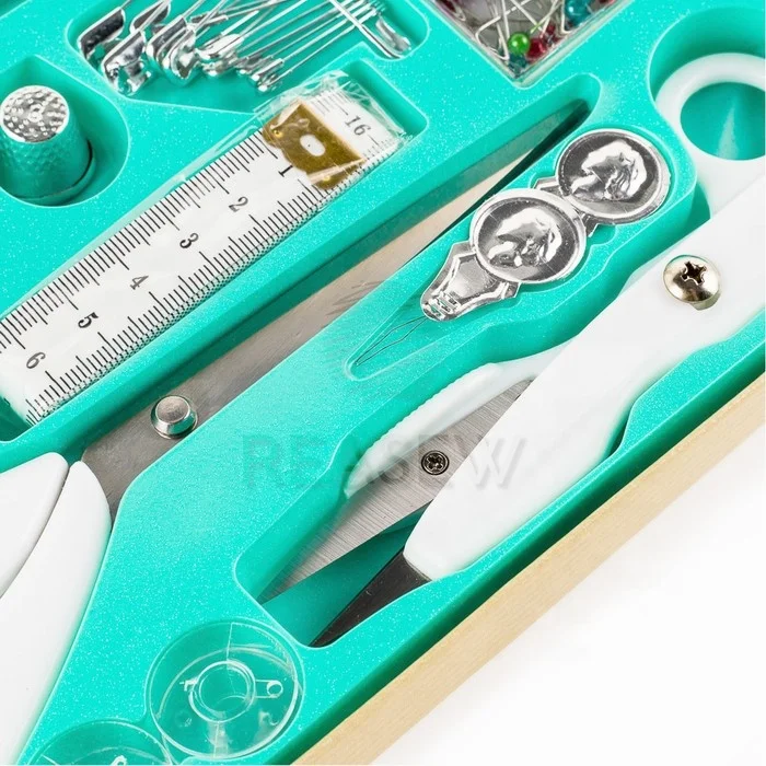 High Quality Standard Sewing Tool Set in Plastic Box Sewing Kit Sewing Sets