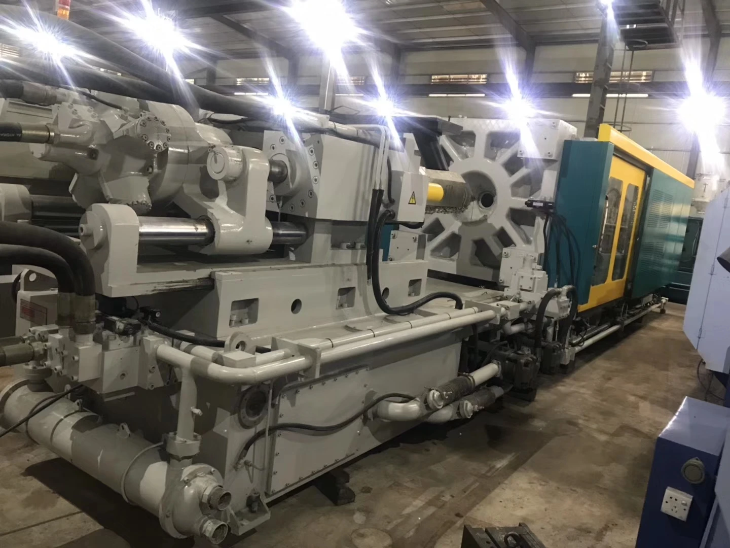 Taiwan CLF 1000T Injection Molding Machine Used Condition Second Hand Plastic Injection Moulding Machine