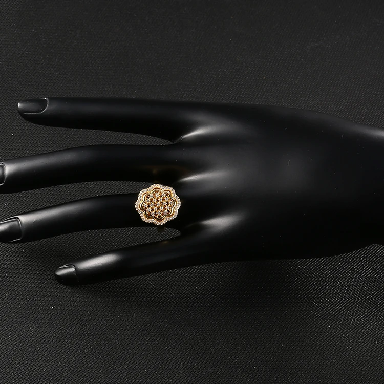 Pakistani Flower Shape Gold Rings New Design Gold Finger Ring