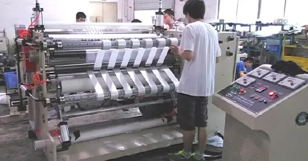 
 Роликовая машина для ламинирования с функцией продольной и нарезки  