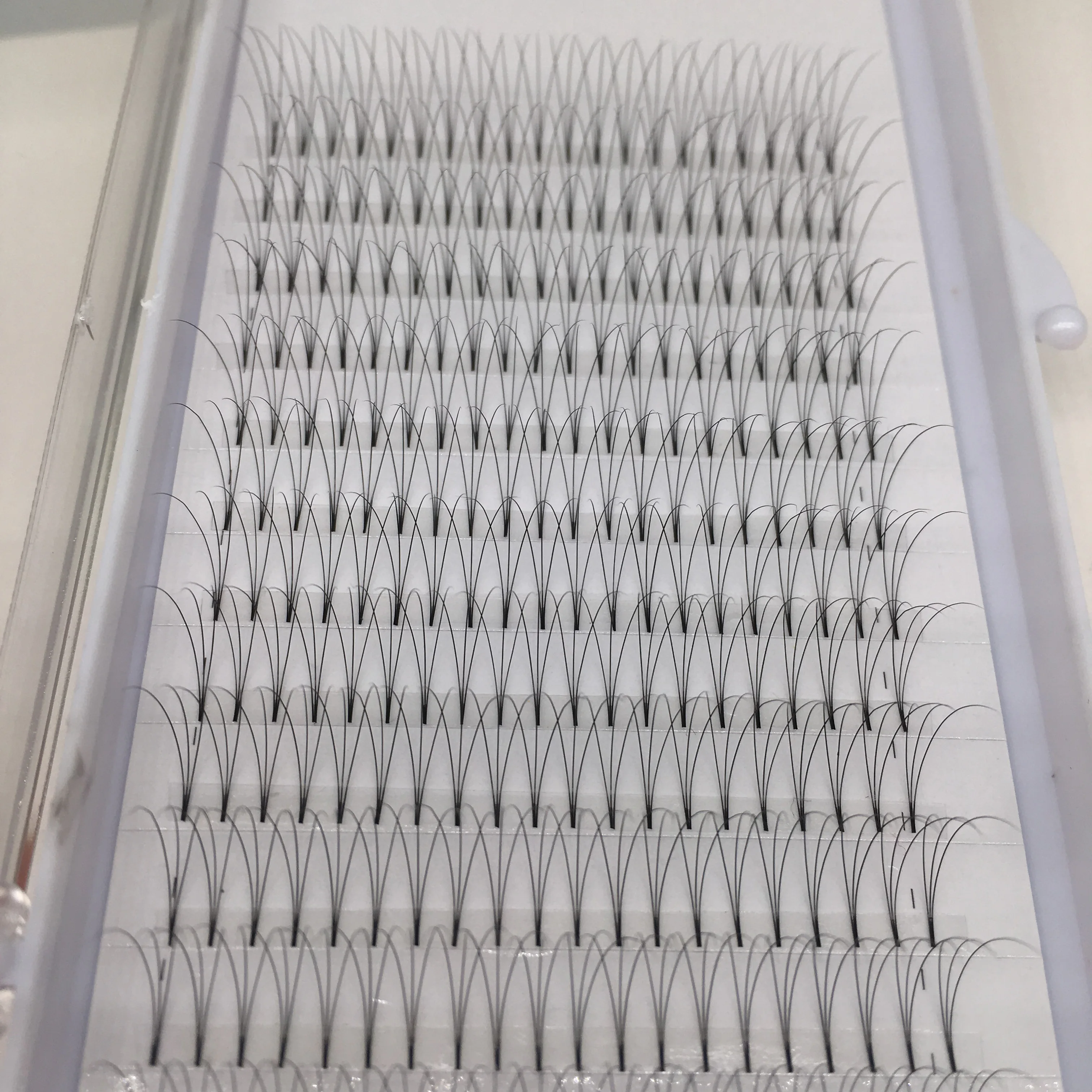 
 Термоскрепленные ресницы без клея 0,15 ММ 3D с коротким стержнем  