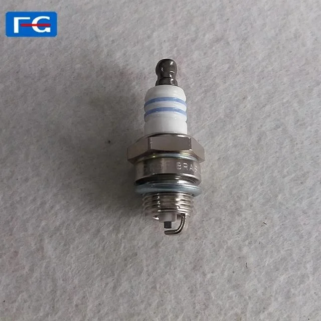 2 Strokes Engine Brush Cutter Spark Plug WSR6F R10 Chainsaw  Spark Plug in Small Engine