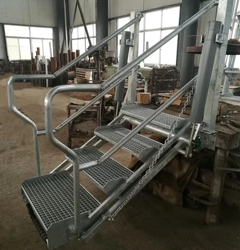 Folding Mobile Stairs Ladder For Safe Access And Gangway To Iso Truck