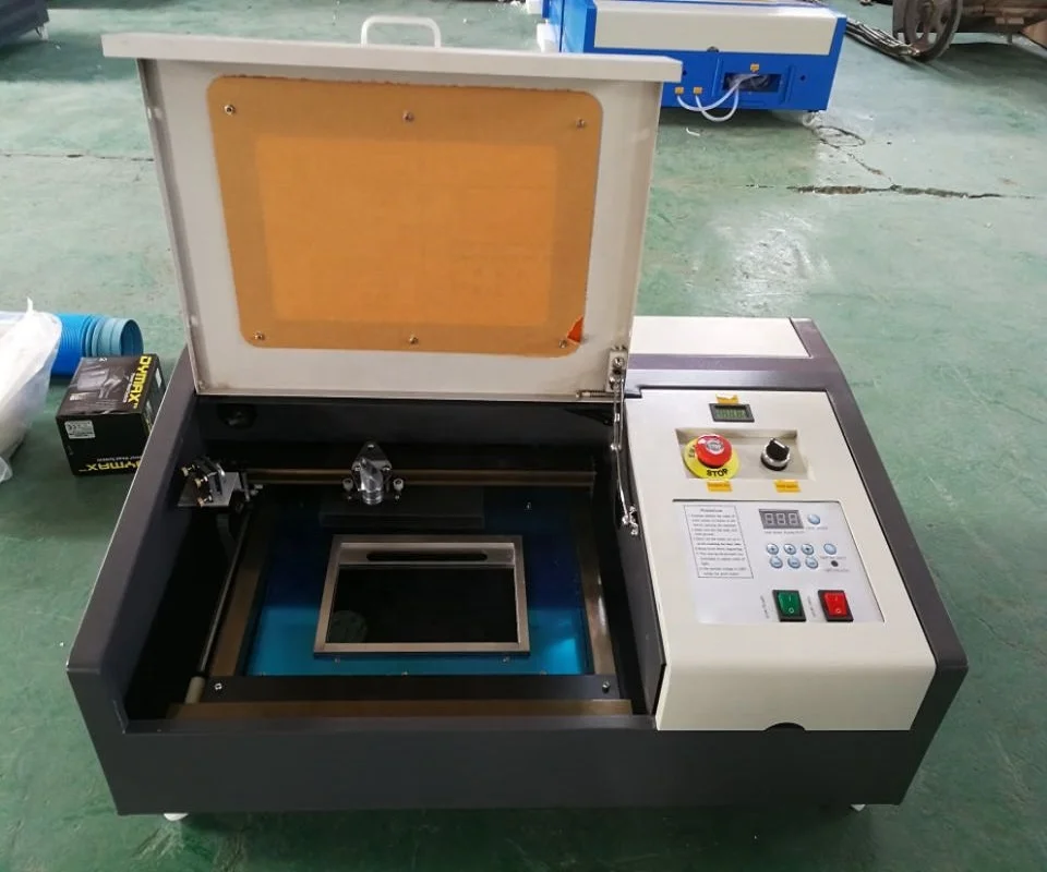 Laser Engraving Cutting Machine USB Co2 50W 300x200mm Cutting Machine