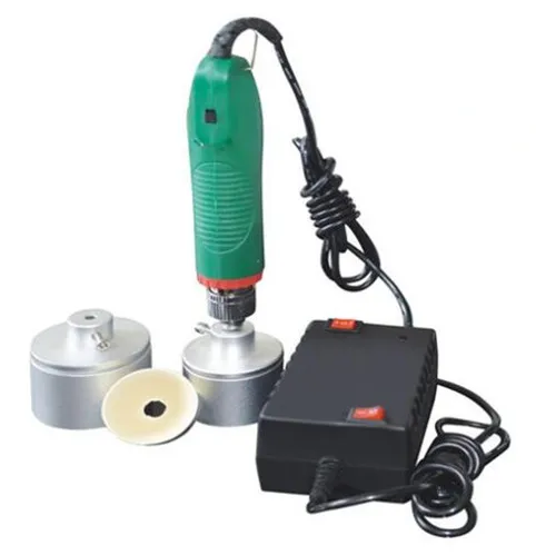 Удобная машина для закупорки бутылок для пластиковых крышек с винтовым креплением