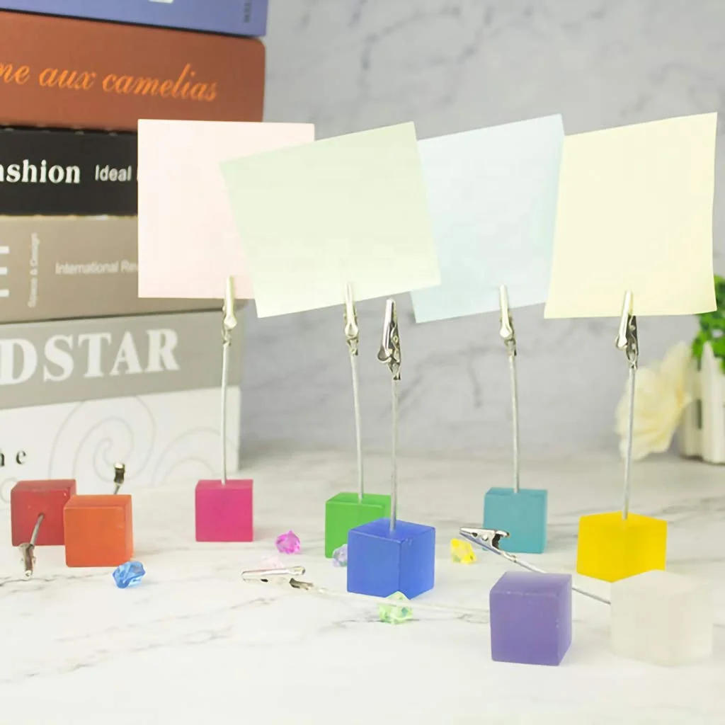 High Quality Colorful Resin Cube Base Picture Hold Clip  Memo Menu Clip Holder Stand With Alligator Clip