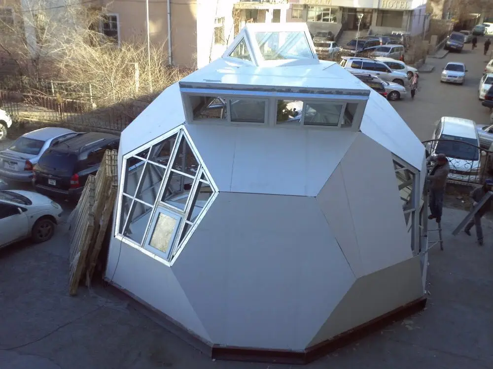 Modern Modular Mobile Light Steel Prefabricated Dome House Prefab Football House with CE Lightweight Steel Building Kit