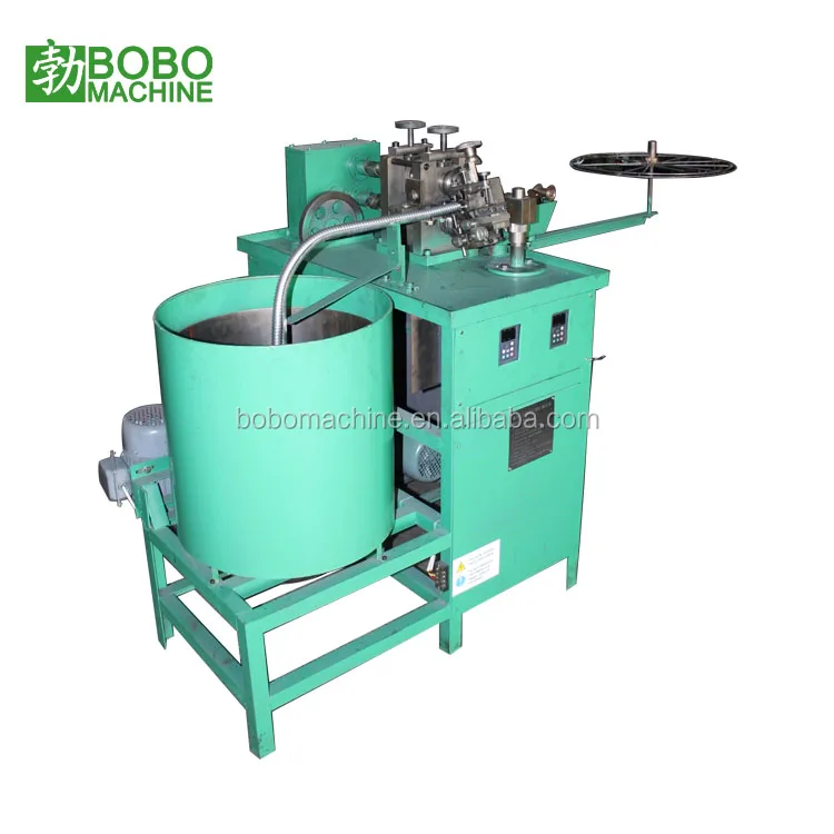 Машина для изготовления гибких трубопроводов из нержавеющей стали