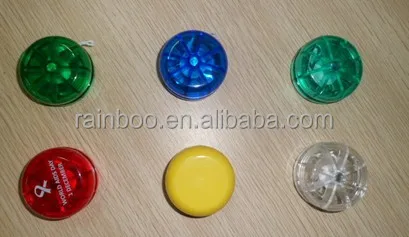 Рекламный выдвижной пластиковый шарик YOYO с логотипом печати