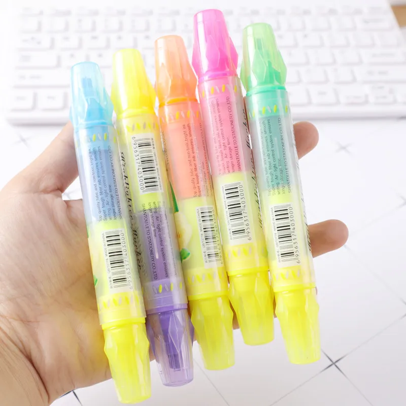 Buy iCraft 12 Pack Dual Tip Marker Set Highlighter Sketch Pen Multicolor in  Carry Case Colorful Thick Thin Bold Paint Fine Lines for Kids Adults -  Permanent Marker, Multicolour, Standard Online at