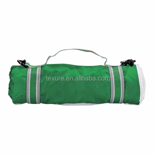 Multipurposes Rolled up Waterproof Windproof Stadium Blanket For